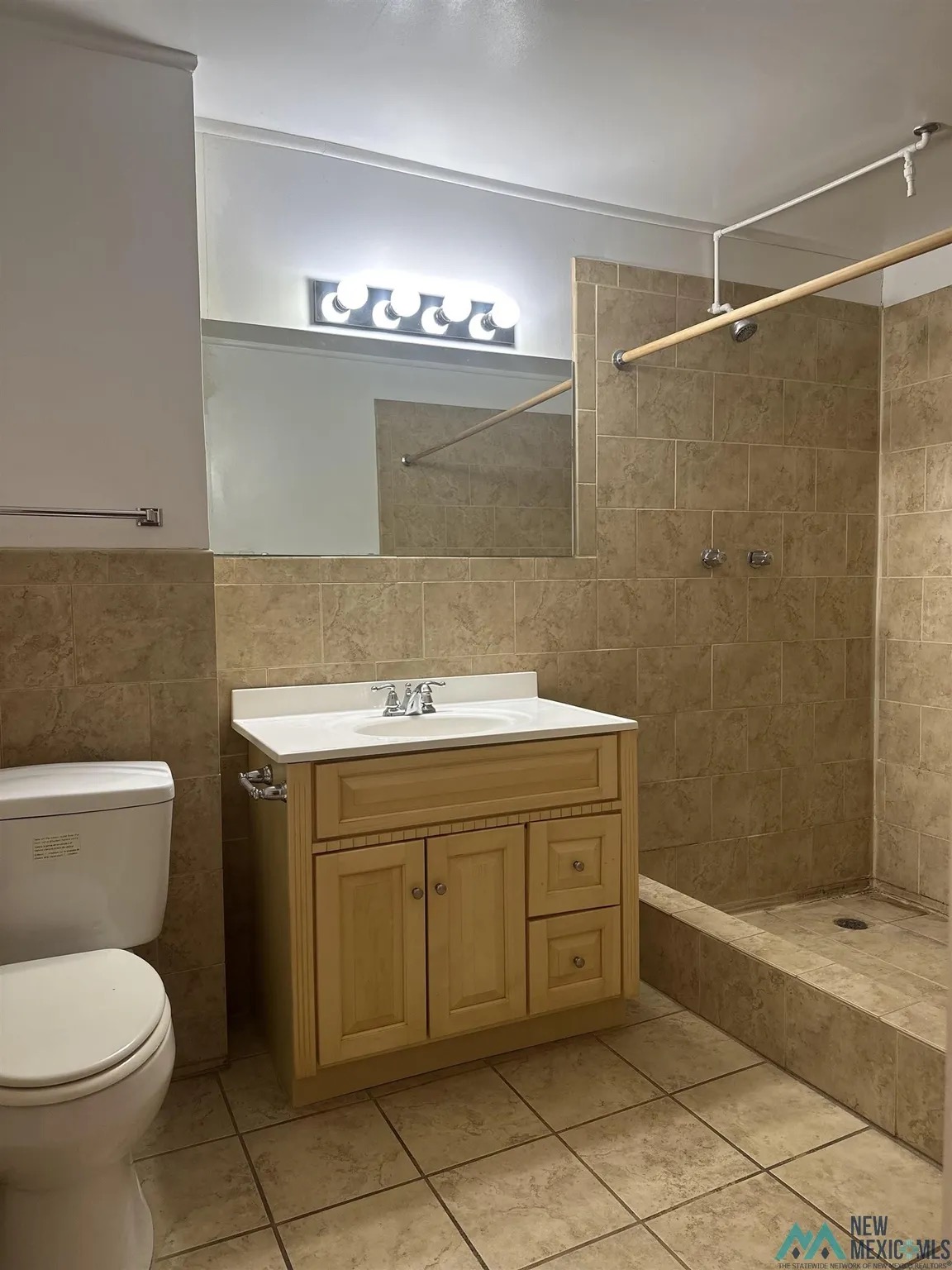 723 Dalbey Dr photo 14