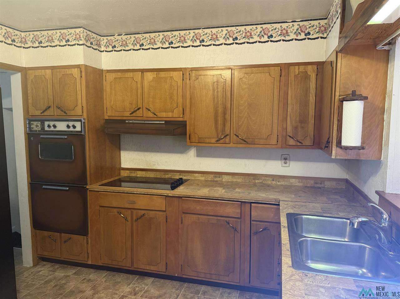 824 Sperry Dr photo 7
