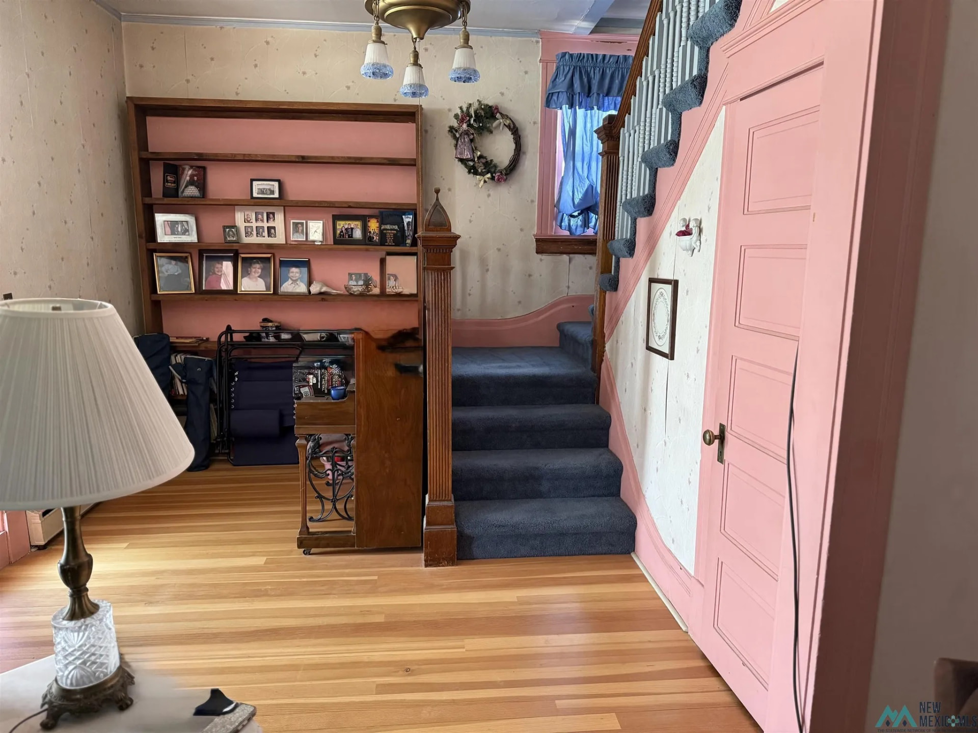 924 Seventh St photo 2