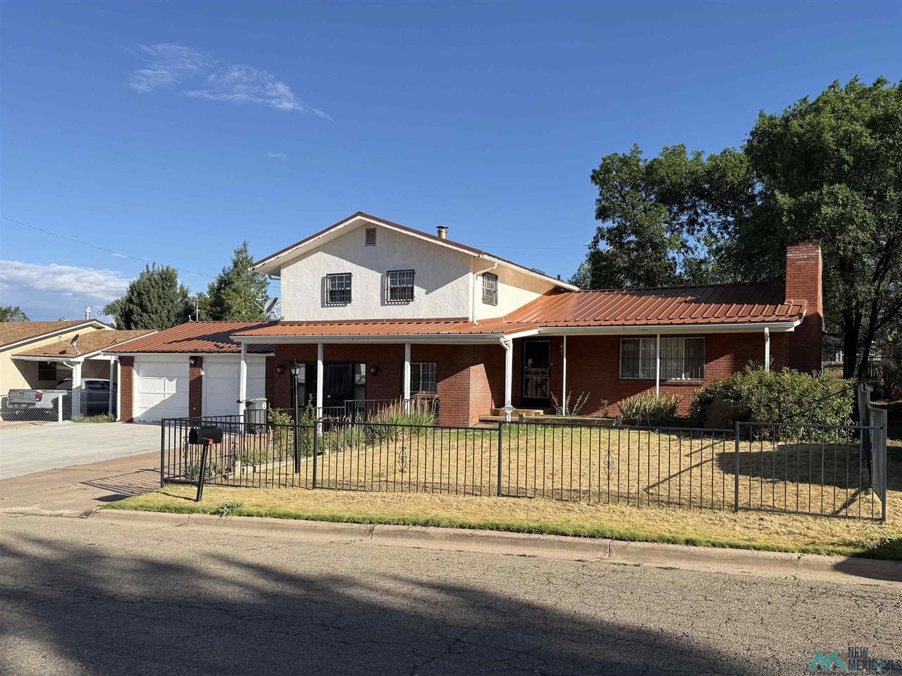 824 Sperry Dr