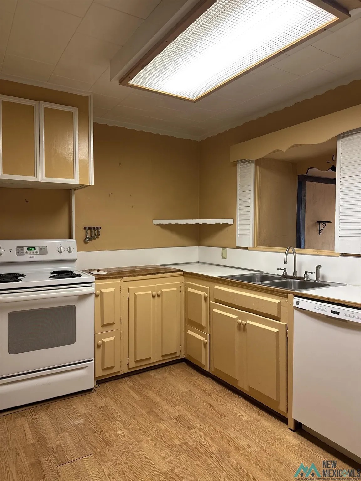 723 Dalbey Dr photo 16