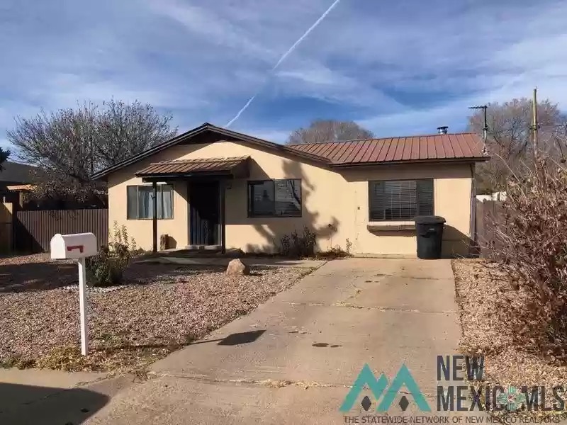 711 Coronado Dr